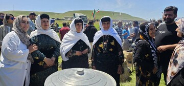 خدمات‌رسانی کتابخانه سیار قزوین در جشنواره ایلات و عشایر استان