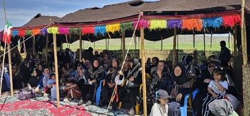 خدمات‌رسانی کتابخانه سیار قزوین در جشنواره ایلات و عشایر استان