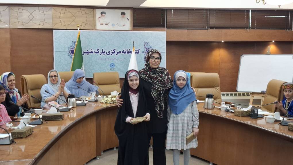 برنامه های شاهنامه خوانی با حضور علاقه‌مندان به ادبیات حماسی در کتابخانه های استان تهران