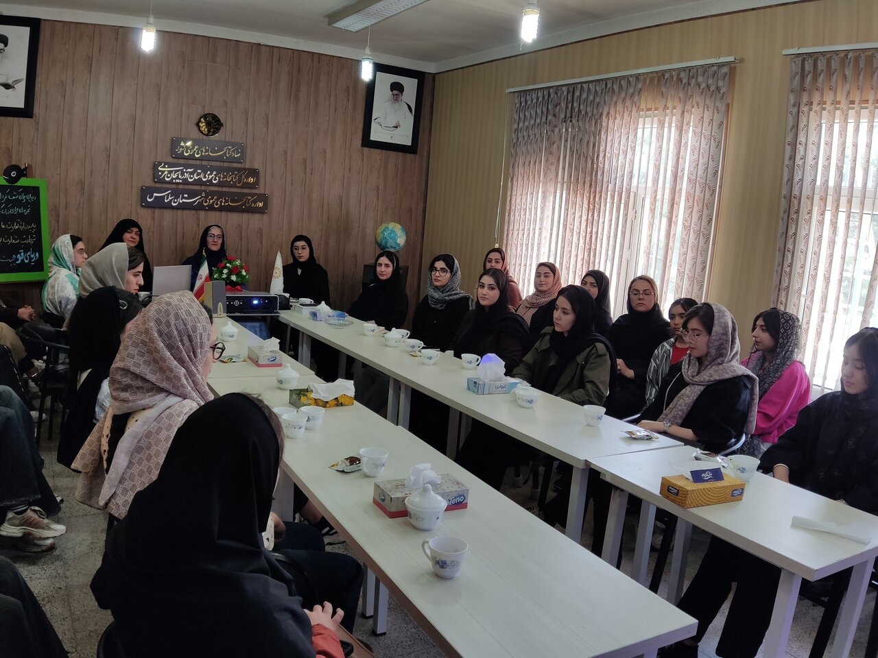 ایستادگی یک ملّت بر سر خواستهها و آرمانهایش، تأثیرگذار در معادلات منطقهای و جهانی