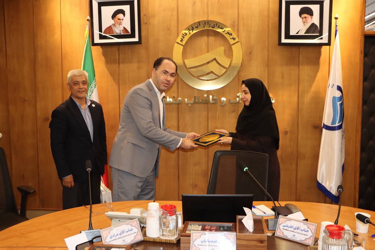 نشست مدیران روابط‌عمومی ادارات شمیرانات برگزار شد