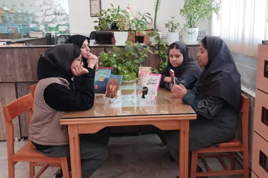 کتابداران استان مرکزی؛ مروجان کتاب و کتابخوانی