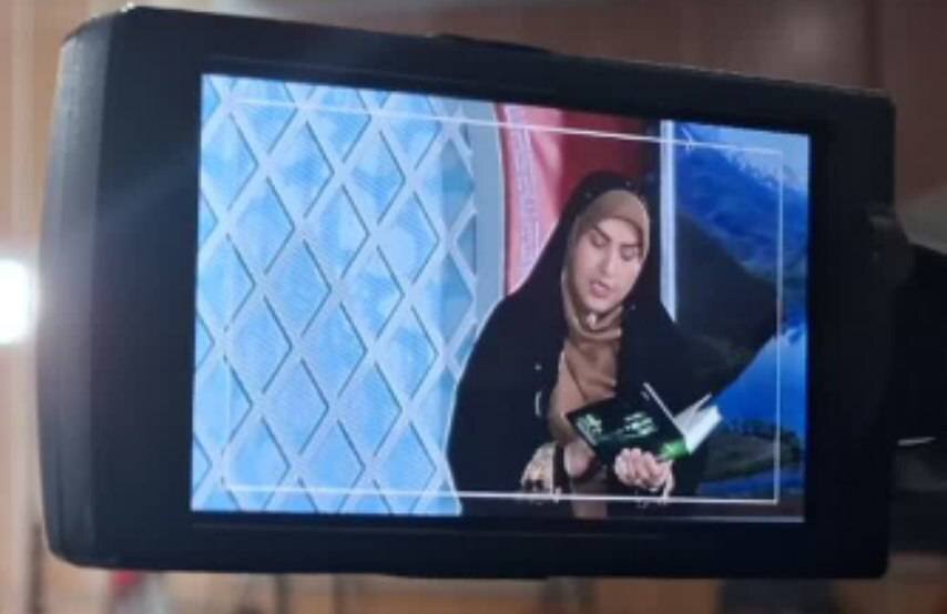 «استودیو کتاب» به قاب شبکه لرستان آمد / «شنبهها با کتاب» در برنامه تلویزیونی صبح امید