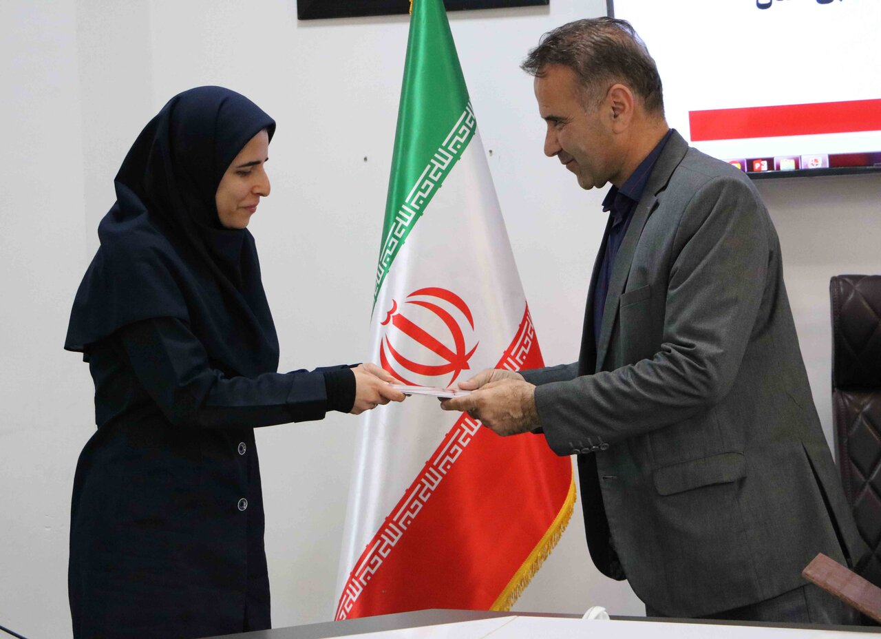 تأکید بر تقویت محافل ادبی و بهره‌گیری از ظرفیت جوانان در استان