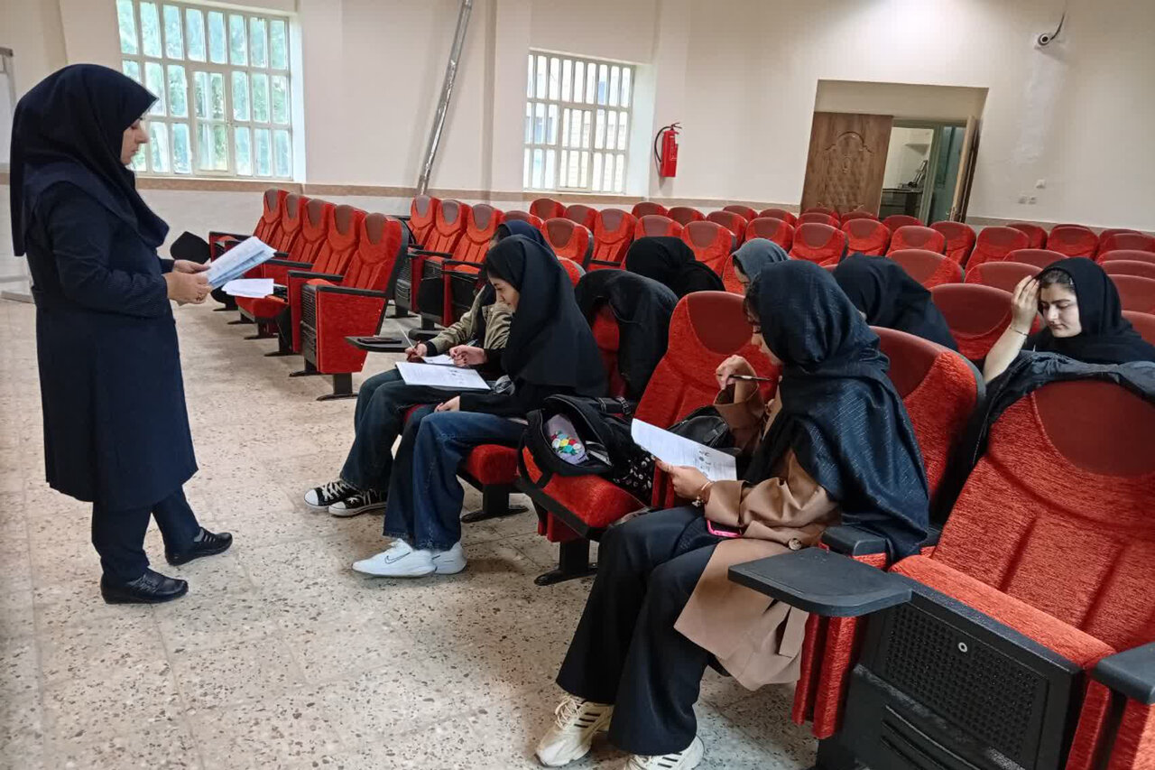 اجرای برنامههای فرهنگی آموزشی در کتابخانههای استان مرکزی