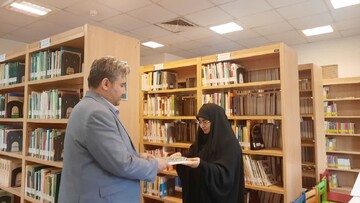 تقدیر ریاست اداره کتابخانه‌های پیشوا از تلاش‌های رابط روابط عمومی در روز روابط عمومی