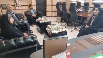 دیدار مدیرکل کتابخانه‌های عمومی آذربایجان‌غربی با امام جمعه و فرماندار باروق