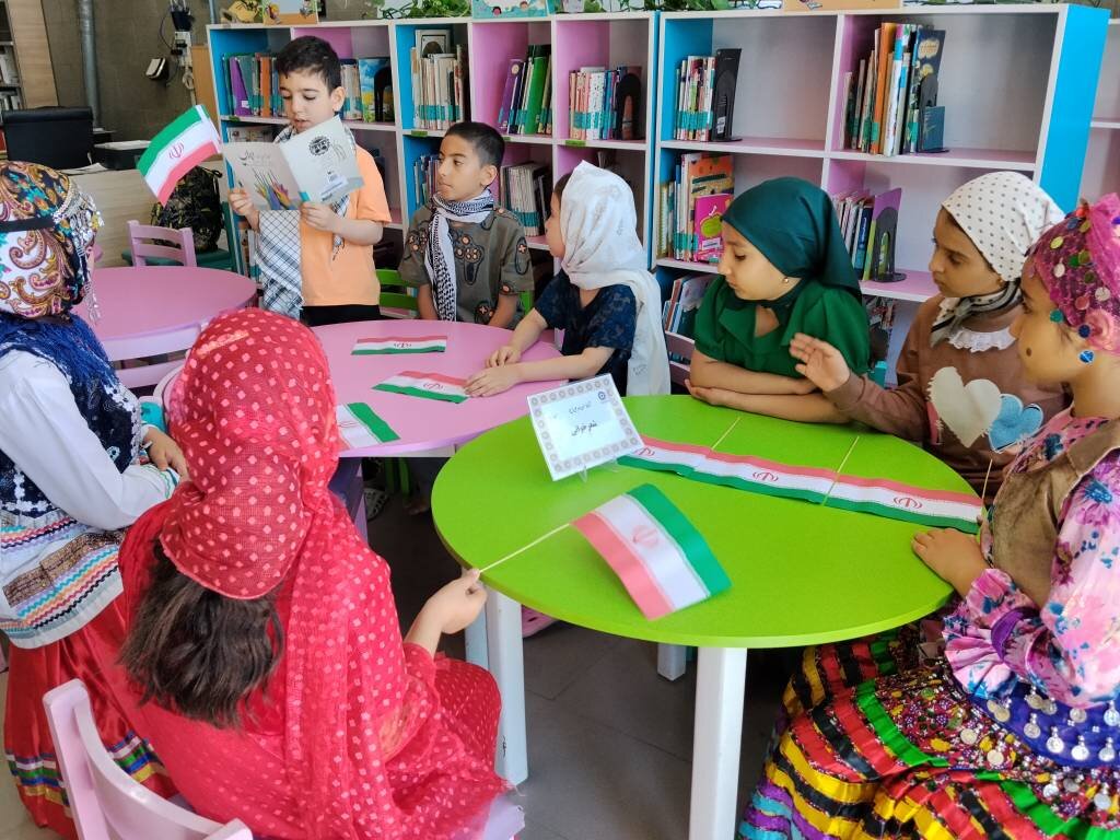 شور مطالعه و کتابخوانی به رنگ اردیبهشت در کتابخانههای عمومی استان تهران