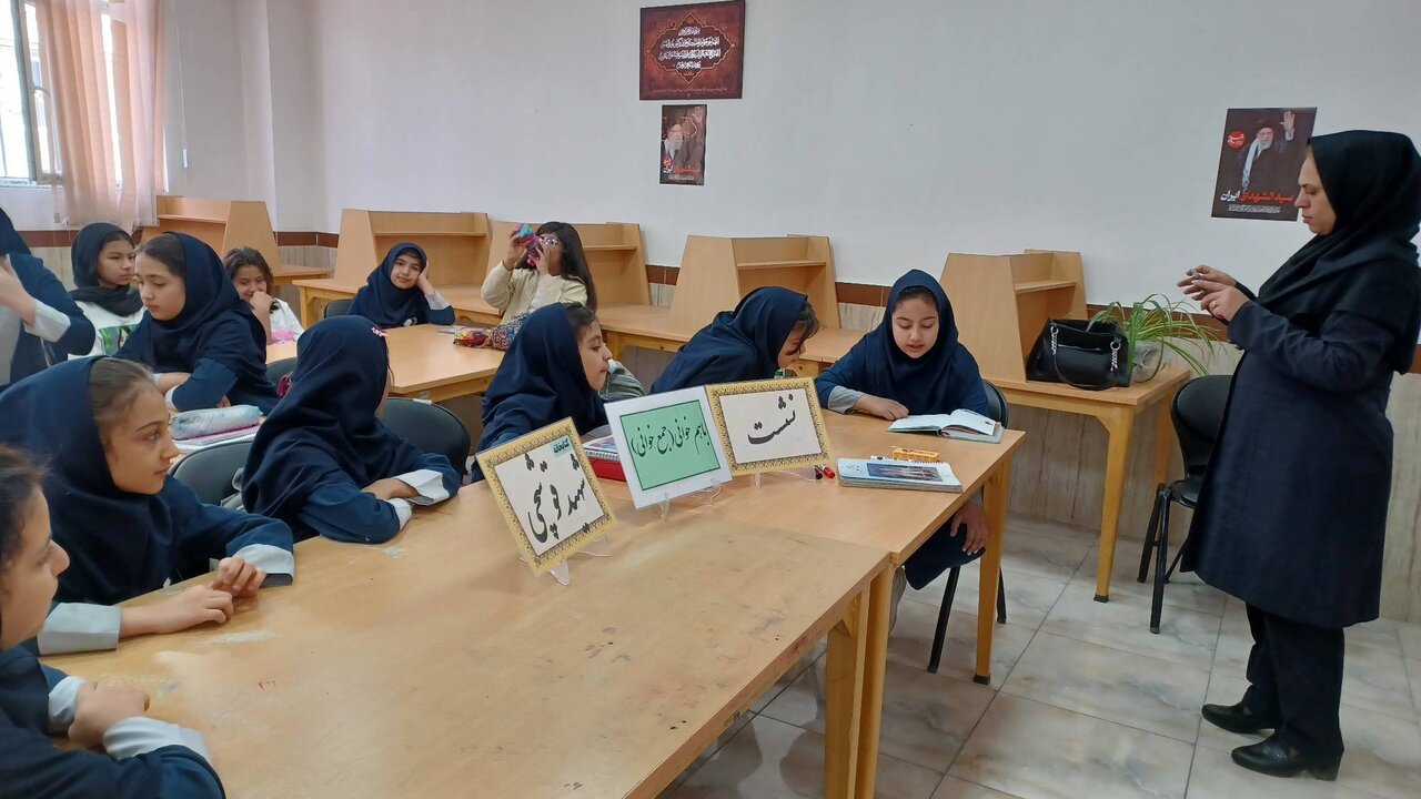شور مطالعه و کتابخوانی به رنگ اردیبهشت در کتابخانههای عمومی استان تهران