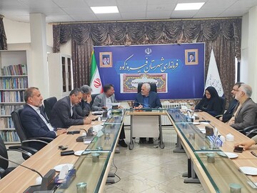 نخستین جلسه مشترک انجمن کتابخانه‌های عمومی شهرستان فیروزکوه