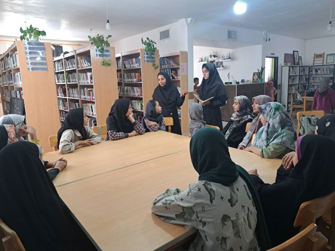 بزرگداشت حکیم عمر خیام نیشابوری در محفل ادبی کتابخانه شهدای ابویسان شهرستان جغتای