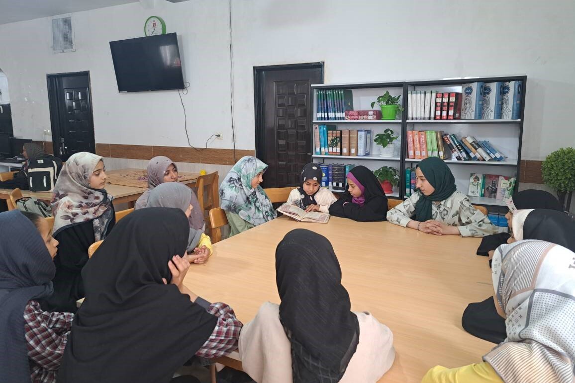 بزرگداشت حکیم عمر خیام نیشابوری در محفل ادبی کتابخانه شهدای ابویسان شهرستان جغتای