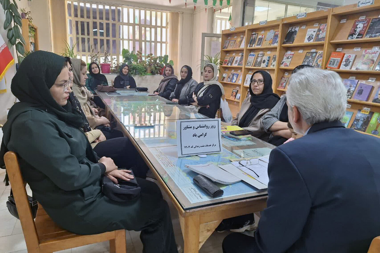 آموزش، هنر و حماسه در کتابخانههای عمومی استان مرکزی