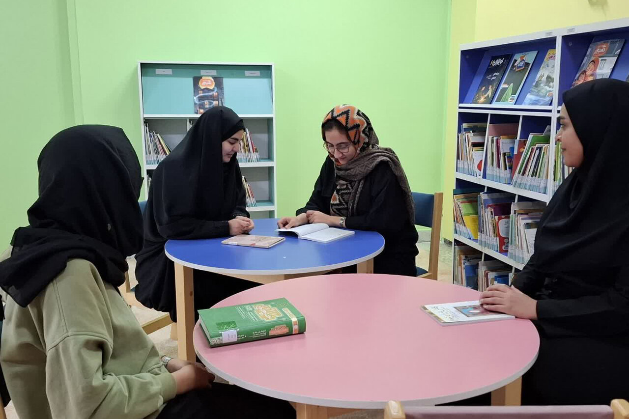 آموزش، هنر و حماسه در کتابخانههای عمومی استان مرکزی