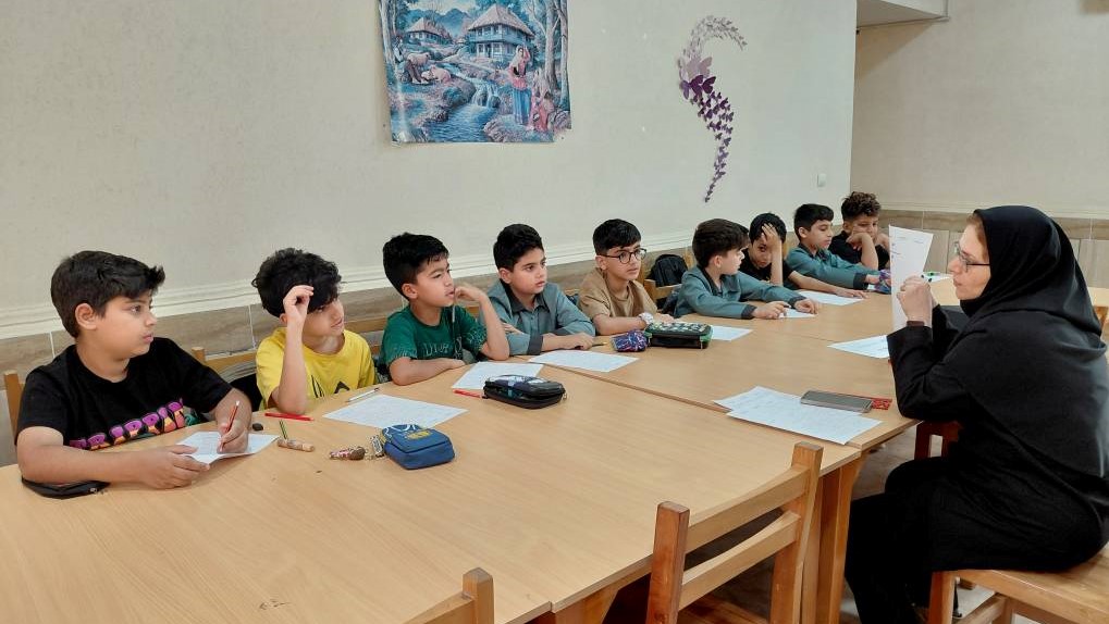 کتابخانه عمومی شهید مدرس هندیجان، میزبان کلاسهای درس دانشآموزان شد