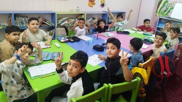 کتابخانه شهید شریف خرمشهر میزبان «قرار کلاس‌های درس» شد