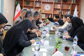 نشست «سفیران آگاهی، روایت‌گران دانایی» در اداره‌کل کتابخانه‌های  قزوین 