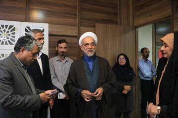 بازدید از کتابخانه