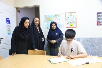بازدید از کتابخانه