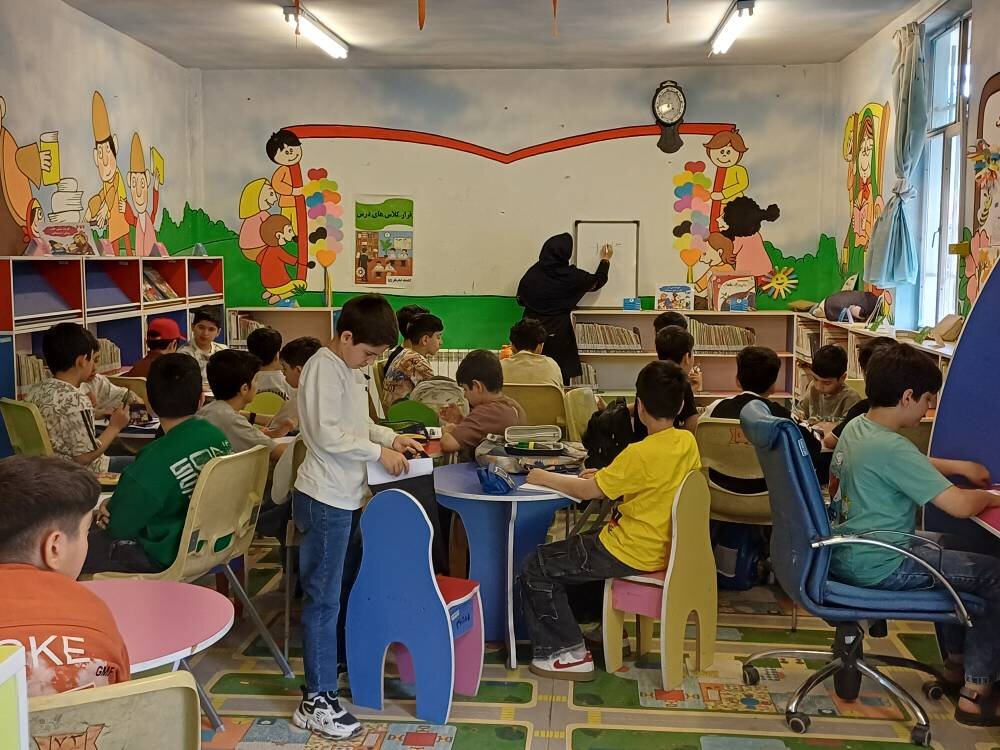 تجلی نقش «پایگاه فرهنگی» کتابخانه‌های نظرآباد