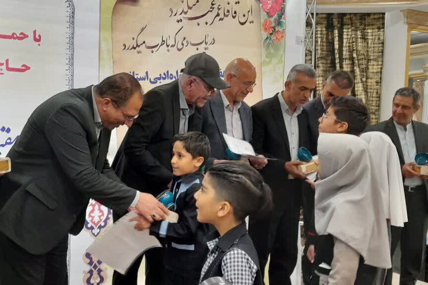اختتامیه هفتمین جشنواره استانی «پیغام دوست» در دلیجان برگزار شد