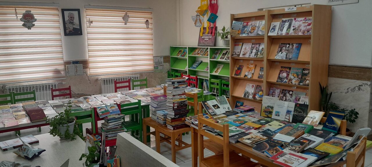 اهدای ۱۵۰۰ نسخه کتاب از سوی سازمان اسناد و کتابخانه ملی به کتابخانه‌های عمومی شهرستان ابهر