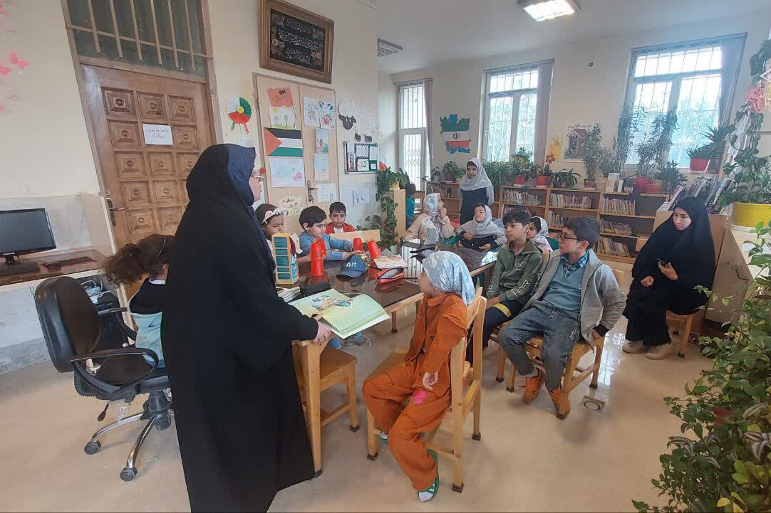 اجرای برنامه‌های کتاب محور در کتابخانه واران روستای جاسب