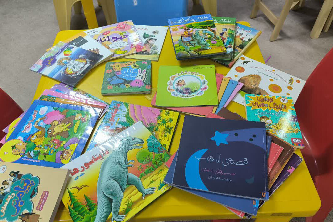 گرامیداشت شهدای خدمت در کتابخانه‌های عمومی استان مرکزی