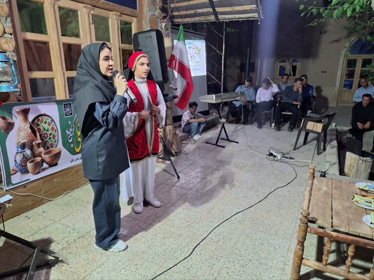 «دیار نور هرات» رونمایی شد؛ شبی آکنده از شعر، شاهنامه و عطر فرهنگ ایرانی