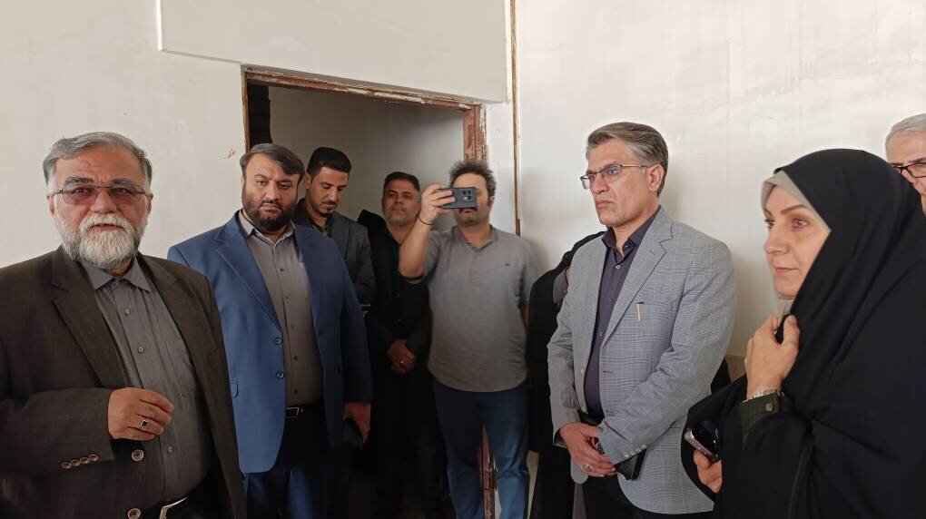 آیین بازگشایی کتابخانه مرکزی خرمآباد؛ گروه جهادی کتابخانههای عمومی لرستان پایکار بازسازی