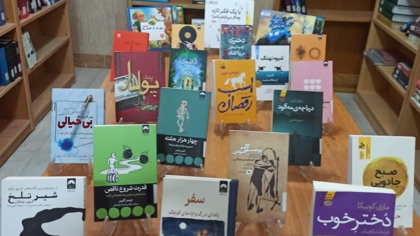 ۳۲ جلد کتاب به کتابخانه شهیدان اسلام هفتکل رسید