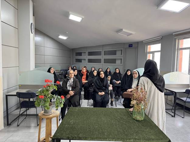 برنامه های فرهنگی به مناسبت هفته ملی جمعیت در کتابخانه های استان تهران برگزار شد