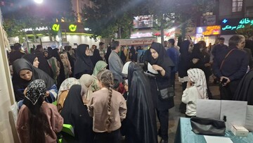 حضور در غرفه هنرمندان