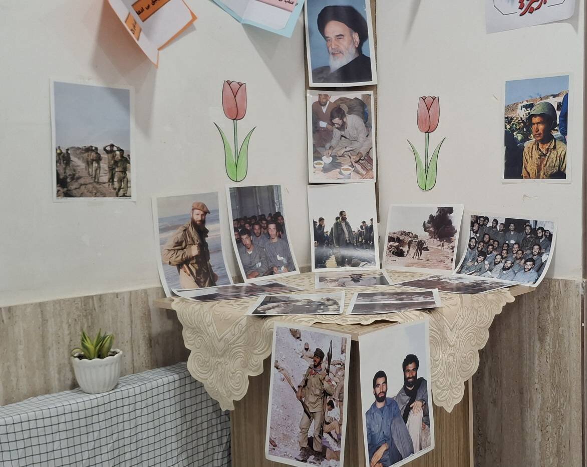 نمایشگاه عکس «خرمشهر» در کتابخانه عمومی مرحوم حاج علی قره حسنلو برگزار شد