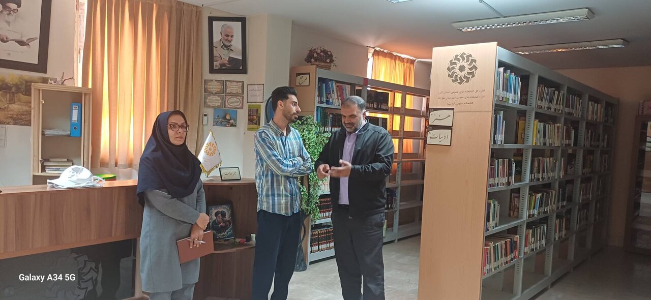 بازدید مدیرکل کتابخانههای البرز از کتابخانههای شهرستان