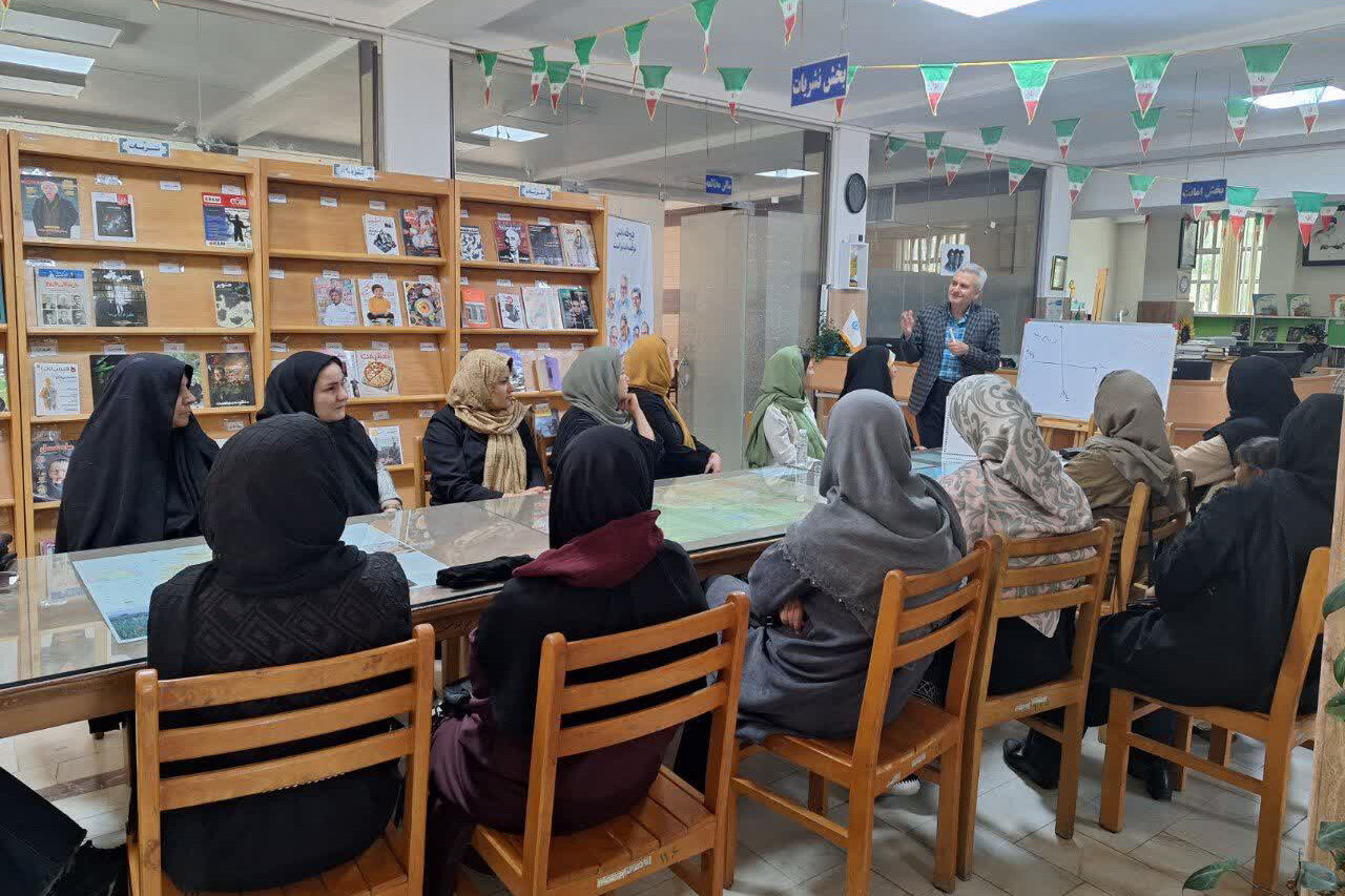 کارگاه روانشناسی «غنیسازی روابط زوجین» در شازند برگزار شد