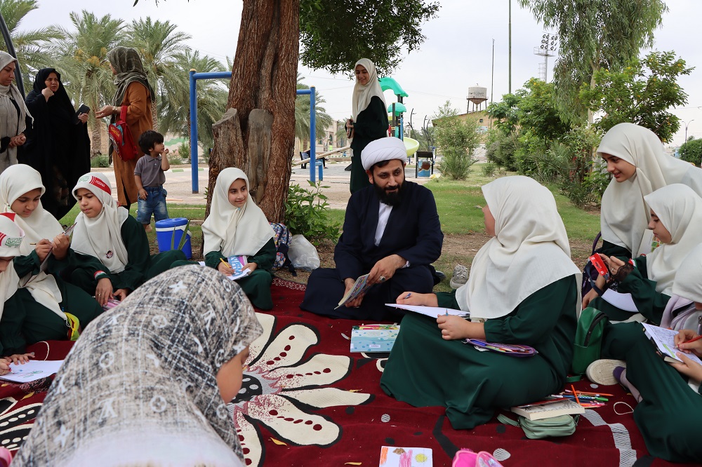 بازدید سرپرست ادارهکل کتابخانههای عمومی خوزستان از کتابخانههای شهرستان کارون و کتابخانه سیار «هدهد سفید»