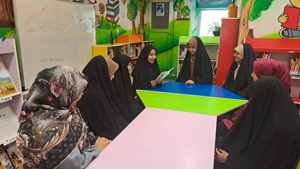 محفل شعر و برنامه قصه گویی در کتابخانه های استان تهران برگزار شد