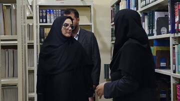 بازدید دبیرکل از کتابخانه مرکزی یاسوج
