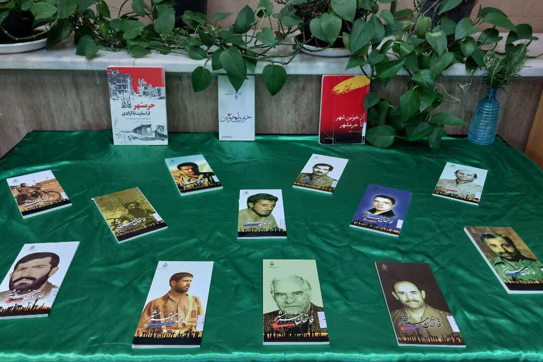 پویش «جهان از مقاومت میگوید» در کتابخانههای استان مرکزی