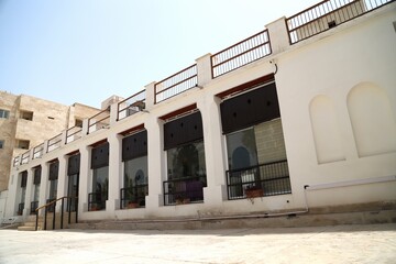 بنای تاریخی کتابخانه مصلحیان بوشهر پس از بازسازی و مرمت