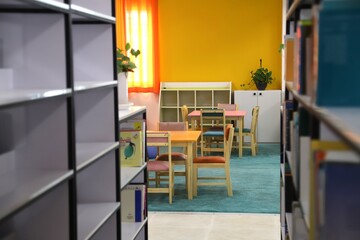 بخش‌های مختلف کتابخانه عمومی شهدای بُنداروز دشتستان