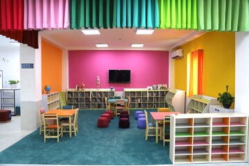 بخش‌های مختلف کتابخانه عمومی شهدای بُنداروز دشتستان