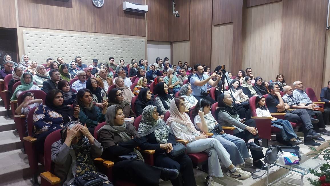 رونمایی از رمان «خاکستر حریر»؛ نخستین اثر نجمه نوروزیان