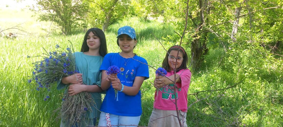 اعضای کتابخانه عمومی موسوی بجنوردی به روستای گریوان سفر کردند