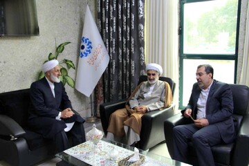 دیدار مدیرکل کتابخانه های عمومی گلستان با مدیرکل بنیاد مسکن استان