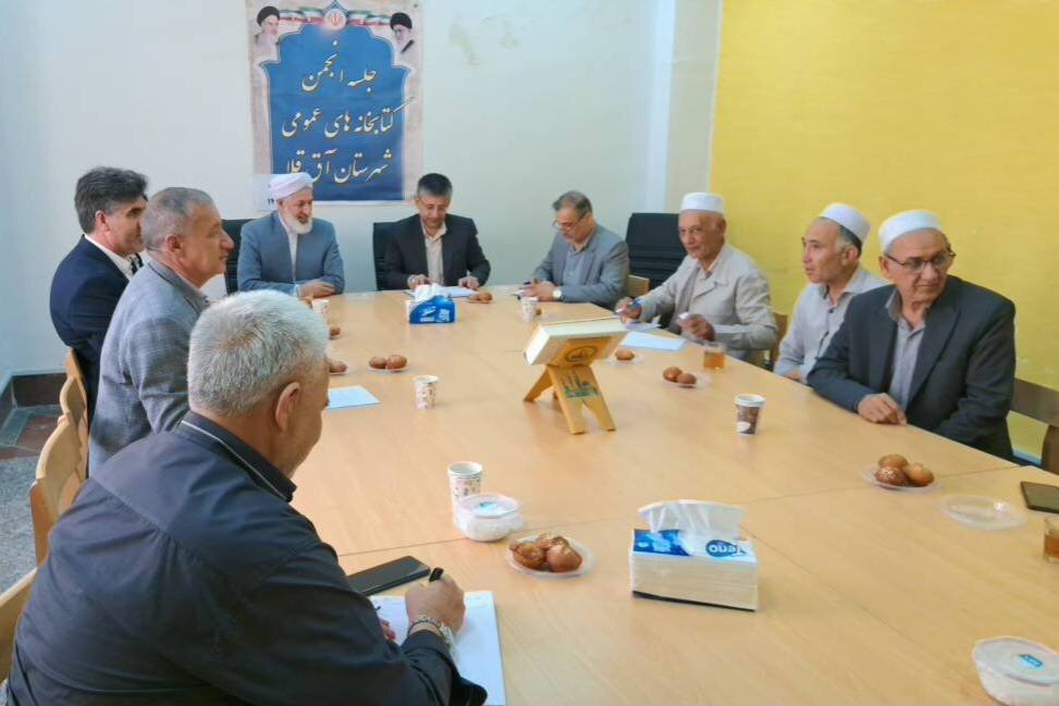 تأکید بر توسعه فعالیت‌های فرهنگی کتابخانه‌محور در آق‌قلا و انبارالوم
