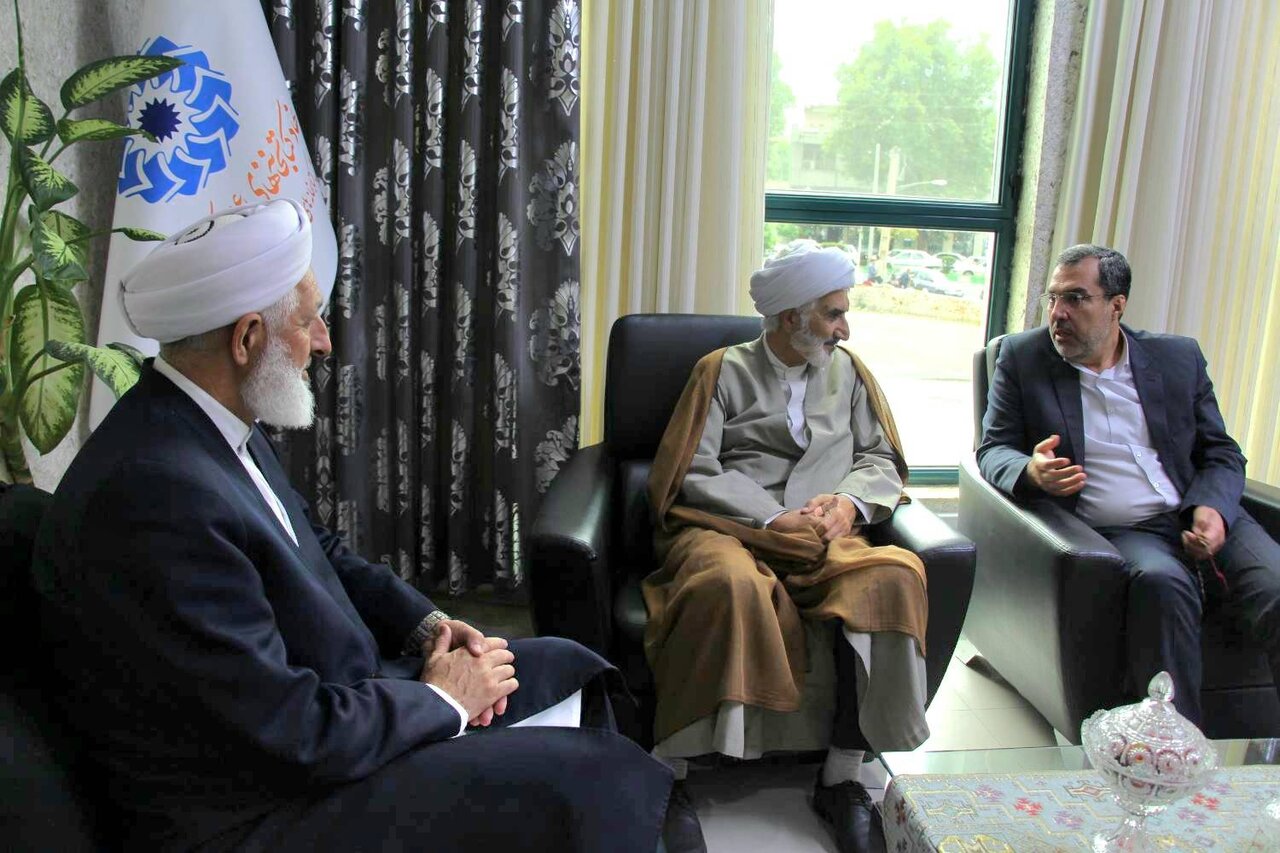 رایزنی کتابخانه‌های عمومی گلستان و بنیاد مسکن برای گسترش خدمات فرهنگی در روستاها و شهرهای کوچک