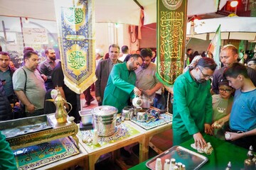 ضیافت دلّه های عربی در موکب امام شهید کتابخانه سهروردی