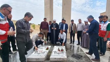 غبارروبی مزار شهدای گمنام